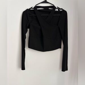 Elegant Black Long Sleeve crop Top